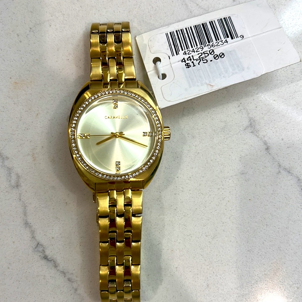 Women’s Caravelle Watch        NWT - Picture 2 of 3